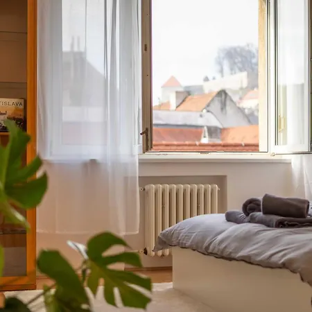 Location Air-conditioned