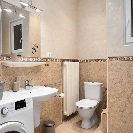 Apartment Location Air-conditioned *