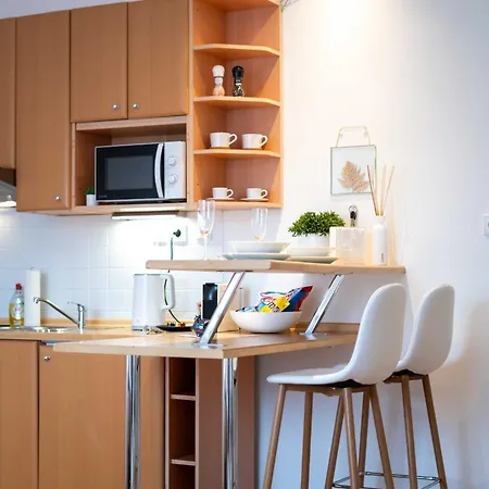 Location Air-conditioned *