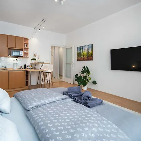 Location Air-conditioned